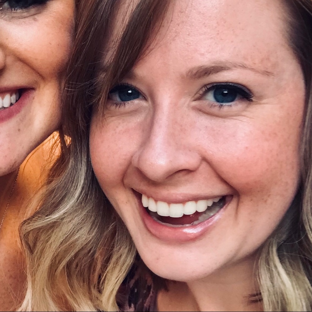 Meet your Posher, Caroline